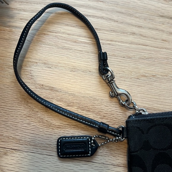 Mini wristlet - Picture 3 of 5